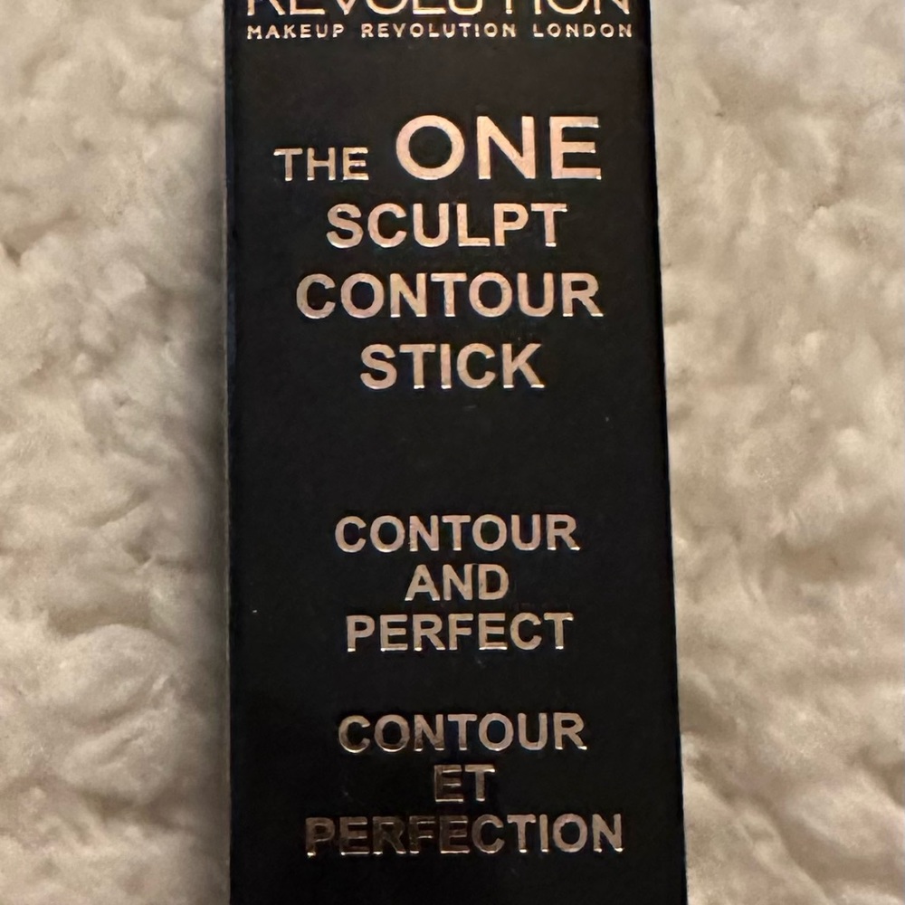 Makeup Revolution The One Sculpt Contour Stick